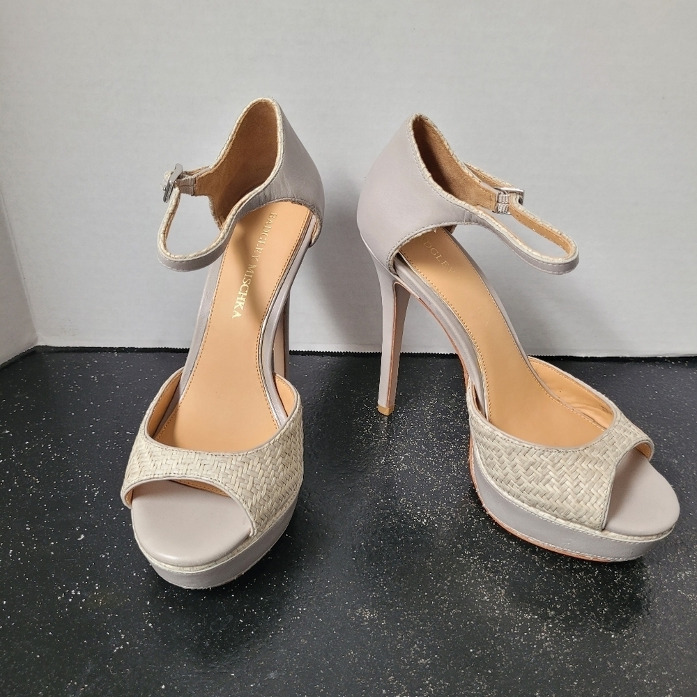 Badgley Mischka Colby Grey Leather Woven Pumps